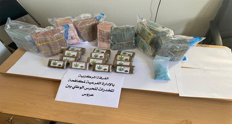 حجز 109 ملايين وسيارة فاخرة كانت بحوزة مروجين للمخدرات