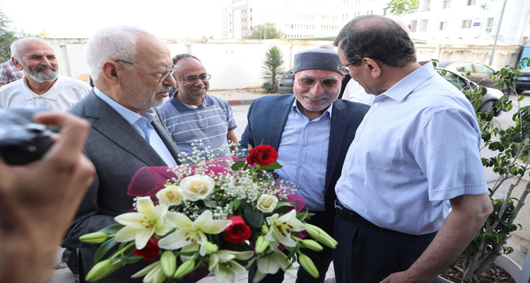 النهضة تحتفي بعودة عبد الكريم الهاروني إلى نشاطه الحزبي 