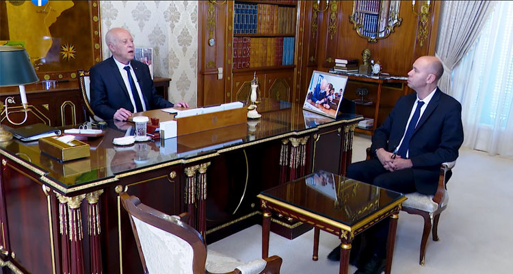 رئيس الدولة: ما معنى أن تنقطع مياه الحنفيات في هذا الحر وتتوفر تلك المعلبة