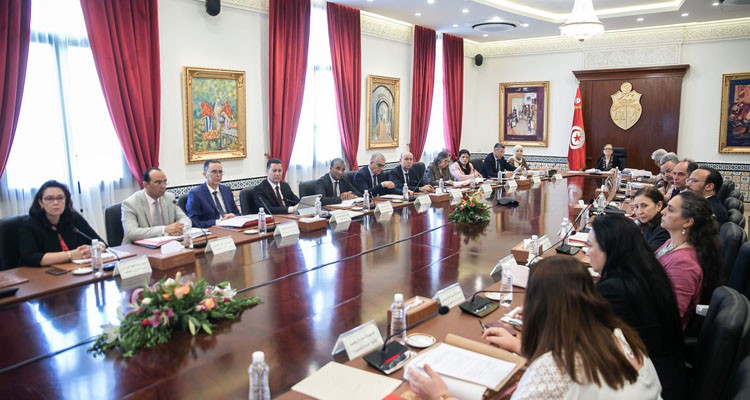 مجلس وزاري برئاسة بودن  يصادق على عدد من المراسيم والأوامر الرئاسية 