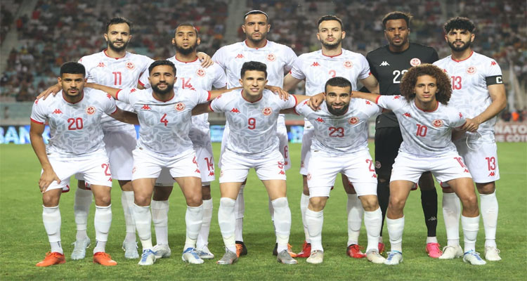 طائرة  المنتخب الوطني تحط الرحال ببوتسوانا