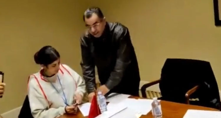 أول مشارك في الاستفتاء تونسي مقيم بأستراليا (فيديو)
