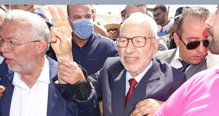 المحامي مختار الجماعي: راشد الغنوشي صبر 10 ساعات ولكنه لم يتمالك دموعه  