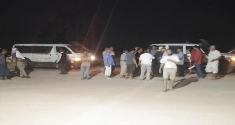الرقاب:محتجون يمنعون إقامة تظاهرة سياسية لحزب آفاق تونس