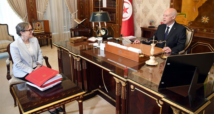 رئيس الدولة يتباحث مع رئيسة الحكومة الاستعدادات لاستفتاء 25 جويلية 