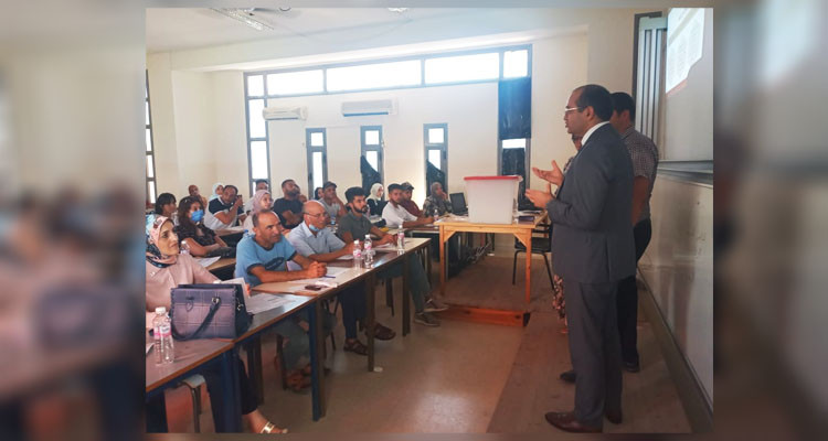 رئيس هيئة الانتخابات يتحول إلى مدينة صفاقس ويؤكد وجوب الحياد خلال الاستفتاء 