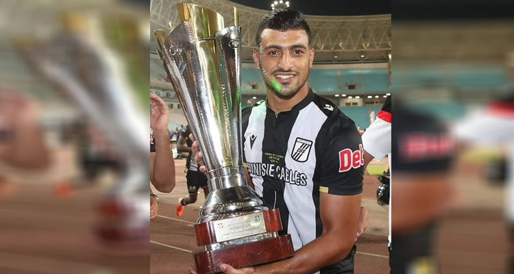 جاسم الحمدوني ينهي إجراءات انتقاله إلى بطل الدوري البحريني 