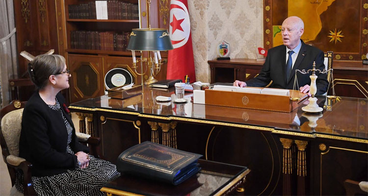 رئيس الدولة: حتى الفقراء  مستعدون للتبرع لفائدة الدولة إذا توفرت الثقة