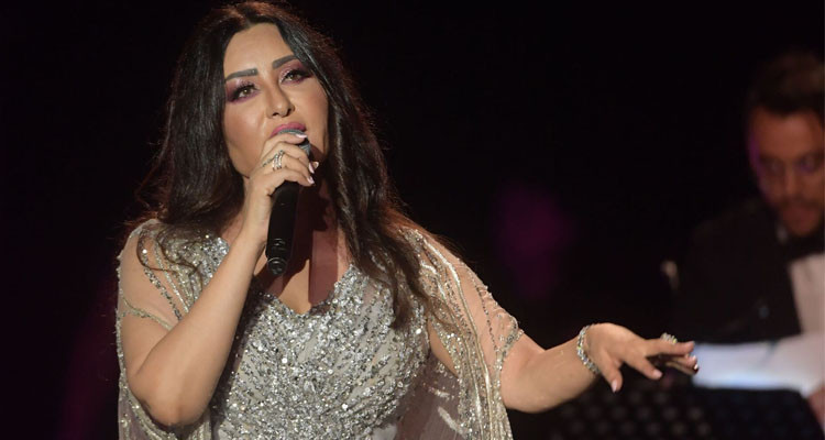 لطيفة العرفاوي تفجع بوفاة شقيقها الأكبر 