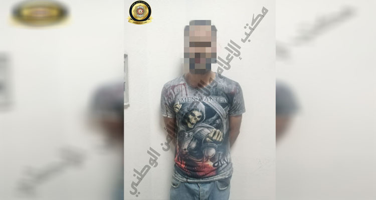 القبض على منحرف بعد نشله لحقيبة يدوية لإحدى السيدات  