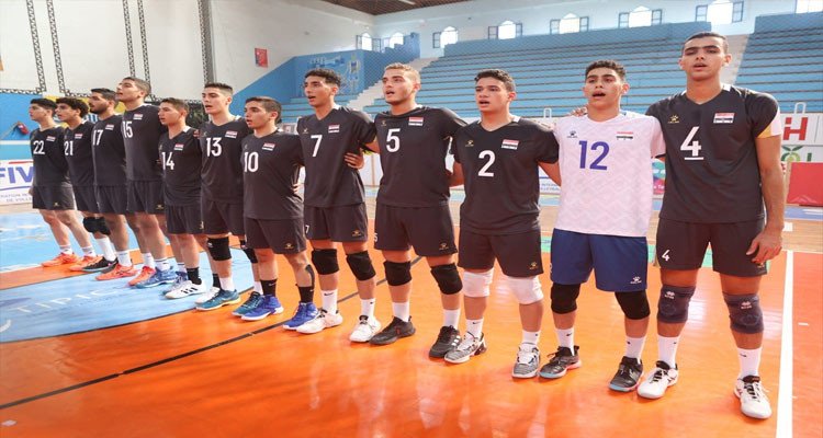 منتخب الأواسط للكرة الطائرة يفرّط في التاج الافريقي لفائدة منتخب الفراعنة 