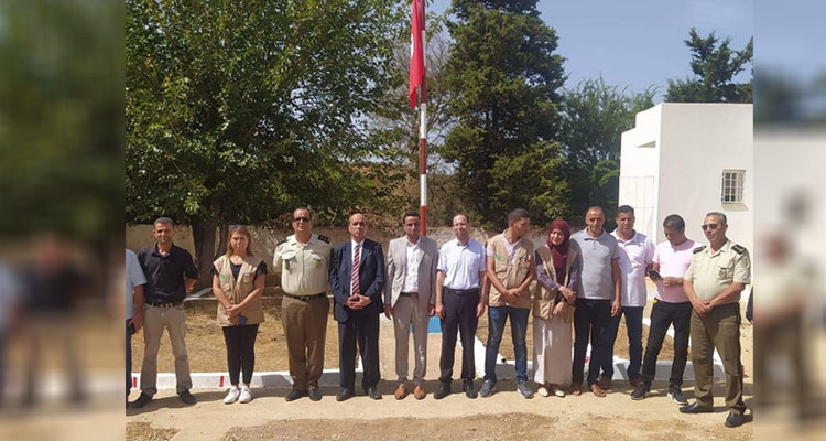 جمعية العون المباشر الكويتية تقدم مساعدات لمائة تلميذ بمدرسة تمرة 