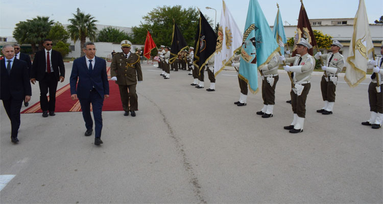 وزير الداخلية يشرف على الاحتفال بالذكرى 66 لانبعاث الحرس الوطني