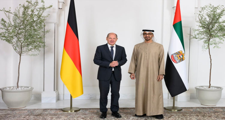 الامارات تقرر تزويد ألمانيا شهريا بشحنات من الغاز المسال وزيت الديزل 