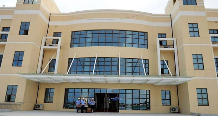 والي صفاقس يدشن العيادات الخارجية بالمستشفى العسكري الميداني بالجهة 
