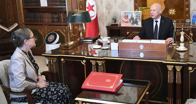 رئيس الدولة يشدد على وجوب التصدي لظاهرتي الغلاء والاحتكار 