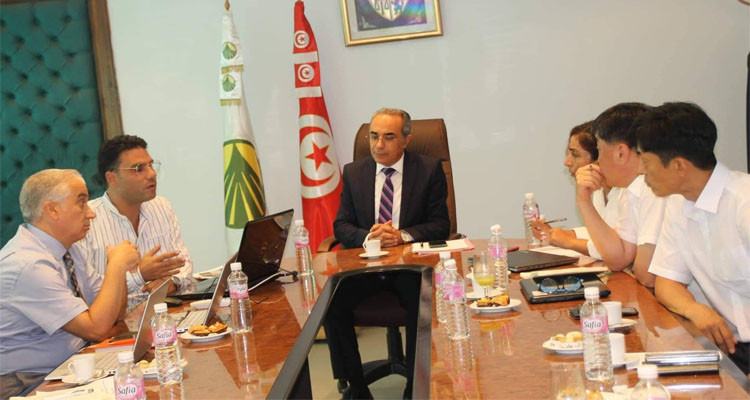 ر.م.ع شركة النقل بصفاقس يتحادث مع وفد كوري جنوبي بشأن اعتماد الأنظمة الذكية 