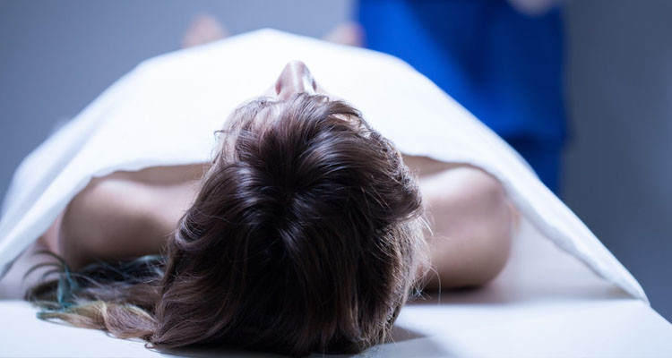 القضاء الفرنسي يرحّل كهلا تونسيا إلى النمسا بعد اتهامه بقتل صديقته وابنها  