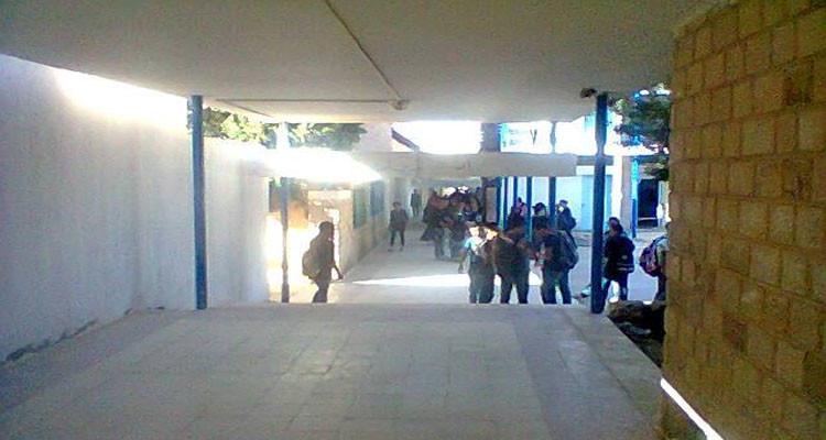 فتح تحقيق عدلي في ملابسات تسمم 21 تلميذا بأحد معاهد القصرين 