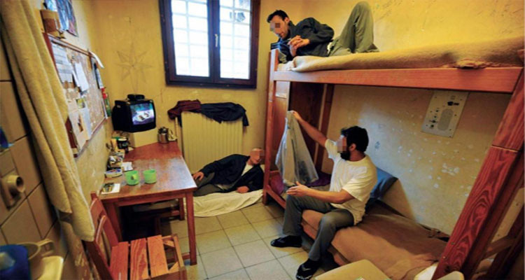 بلجيكا: 50 قاضيا  يتطوعون لقضاء عطلة نهاية الأسبوع بالسجن 