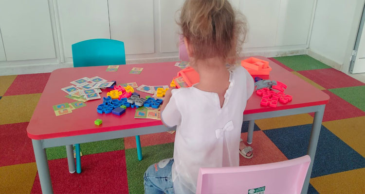 صدور القرار المتعلق بتحديد معاليم تسجيل الأبناء برياض الأطفال العمومية 