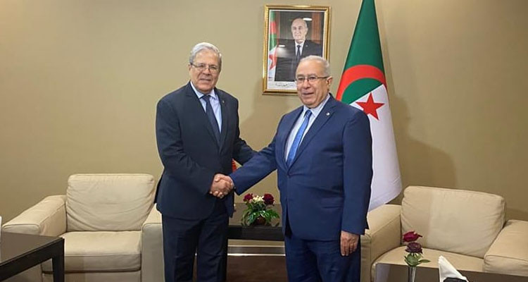 وزير الخارجية الجزائرية يستقبل نظيره التونسي عثمان الجرندي