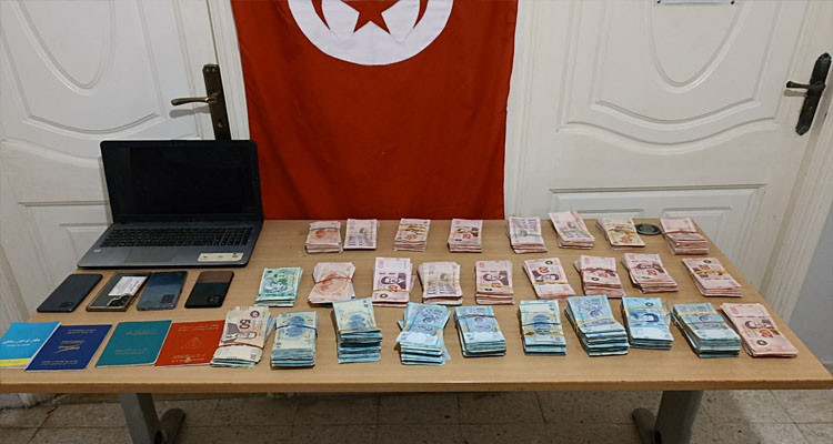 ضبط قرابة 63 ألف دينار بحوزة منظمين لألعاب القمار والرهان الالكتروني 
