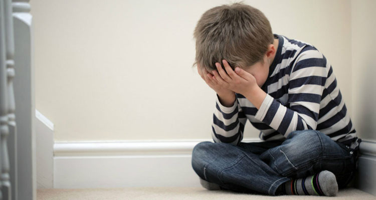 السجن لفرنسية تركت إبنها القاصر وحيدا  وسافرت مع عشيقها إلى تونس 