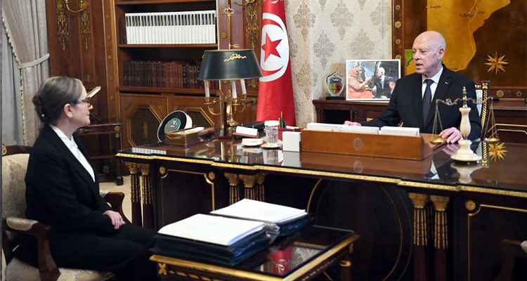 رئيس الدولة يؤكد ضرورة تعديل المرسوم الانتخابي للتصدي إلى التلاعب بالتزكيات