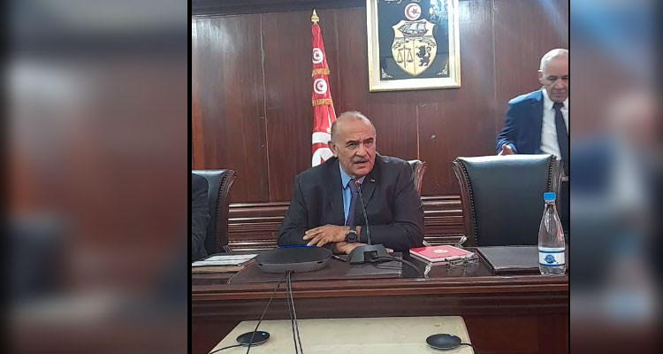 والي صفاقس: معضلة النفايات المتكدسة ستحل في ظرف أسبوع واحد 
