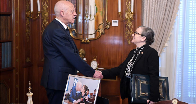 رئيسة الحكومة تشارك في مؤتمر التغيرات المناخية بمدينة شرم الشيخ  