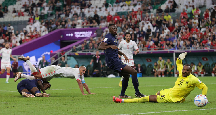 المنتخب يهزم الديوك الفرنسية ويخفق في نيل بطاقة العبور
