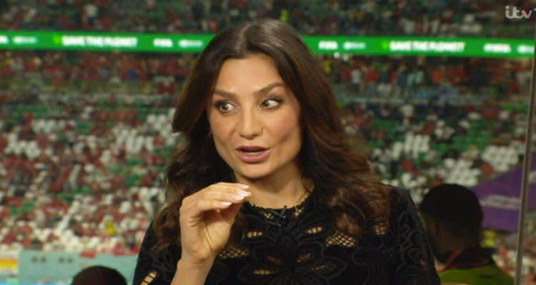 محللة بالتلفزيون الدنماركي تتلقى على الهواء خبر مقتل والدتها 