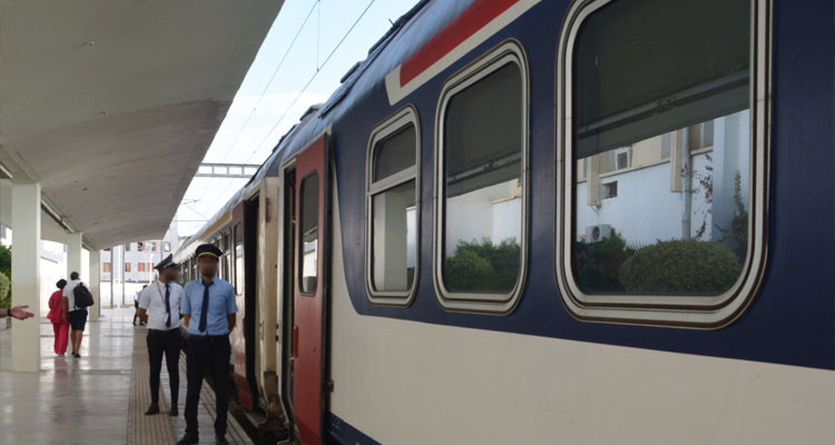إيقاف كل سفرات القطار لساعتين في حركة احتجاجية من الطرف النقابي 
