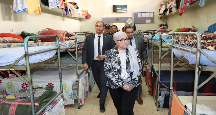 وزيرة العدل تطلع على ظروف الإيداع داخل سجن برج الرومي ببنزرت 