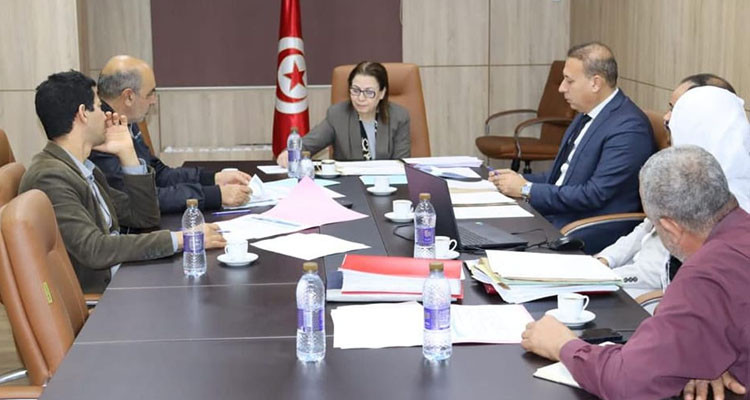 وزيرة التجارة توصي بحسن استغلال مركبات التبريد لتفادي هدر المنتوجات الفلاحية 