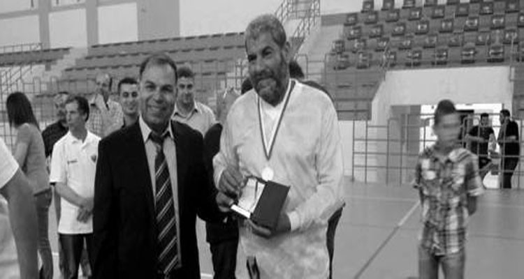 جامعة كرة اليد تخصص عائدات مباراتي الجزائر لأسرة الراحل الحبيب ياقوتة 