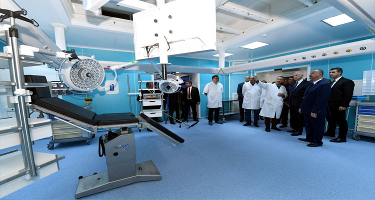 رئيس الدولة يطلع على أجنحة قسم القلب والشرايين الجديد بمستشفى الرابطة 