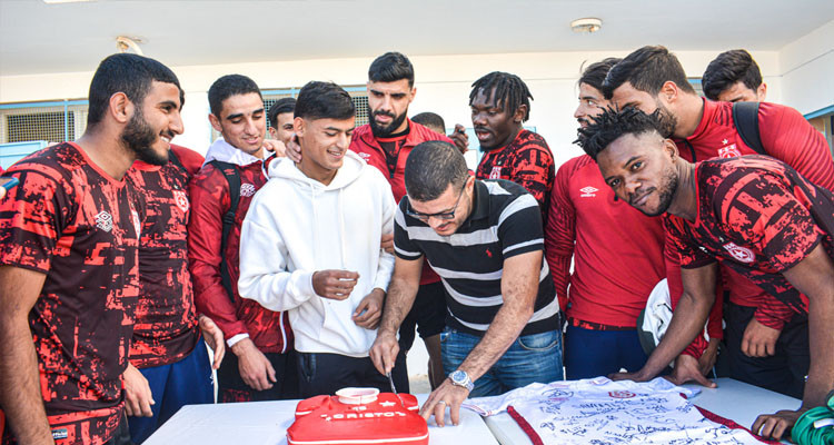 النجم الساحلي يقيم حفل توديع على شرف ''كريستو'' (فيديو)