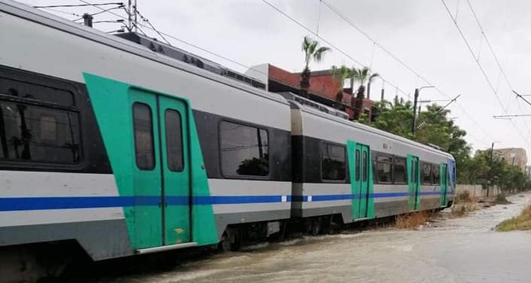 ''الشمينو'': برودة الطقس تسببت في كسر لحام أحد قضبان السكة الحديدية 