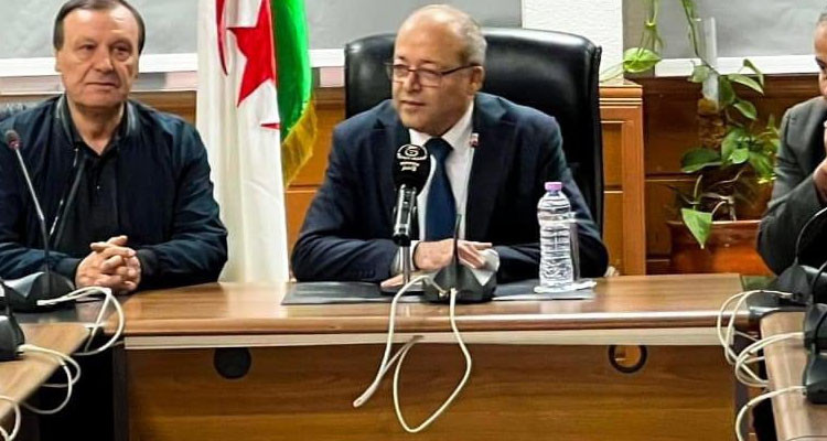 وزير الاتصال الجزائري: فرنسا لها مخطط ''خبيث'' لإحداث الفتنة مع تونس