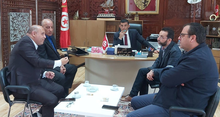 والي بنزرت يتعهد بالتسريع في أشغال بناء المقر الجديد للنادي البنزرتي 