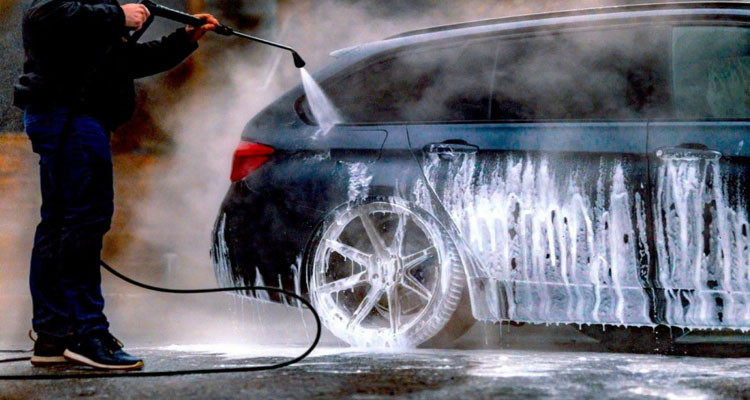 خطية بـ50 ألف دينار: لكل من يسقي حديقته أو يغسل سيارته بمياه الحنفية 