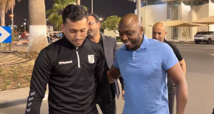 حاتم الطرابلسي يشحذ همم لاعبي النادي الصفاقسي قبل مواجهة نادي قطر 