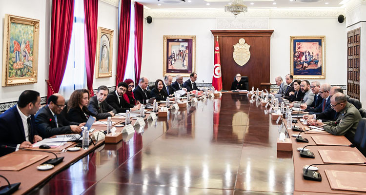 مجلس وزاري لمتابعة الوضع بسواحل صفاقس في ظل تنامي رحلات ''الحرقة'' 