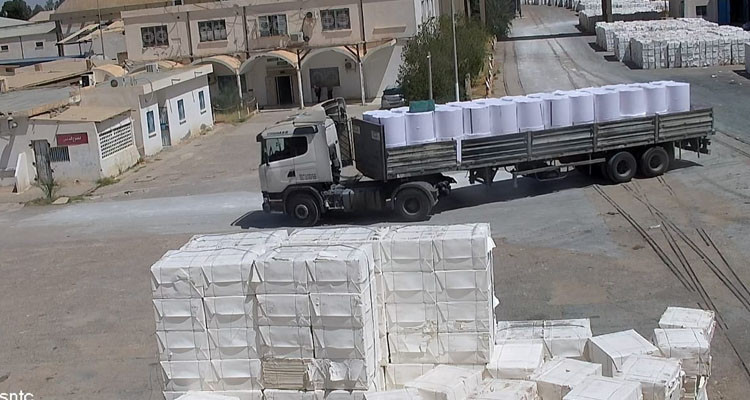 شركة عجين الحلفاء تشرع في توفير الورق اللازم لصناعة الكتاب المدرسي