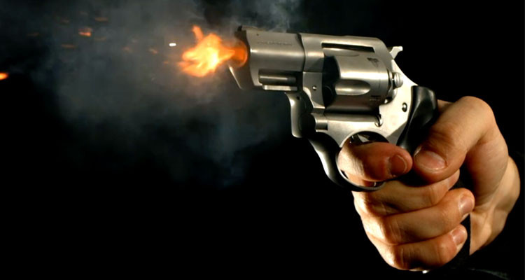 شرطي جزائري يقتل ثلاثة من زملائه رميا بالرصاص قبل انتحاره 