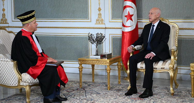 رئيس الدولة: أرائك القضاة حكر على من تتوفر فيه النزاهة والحياد