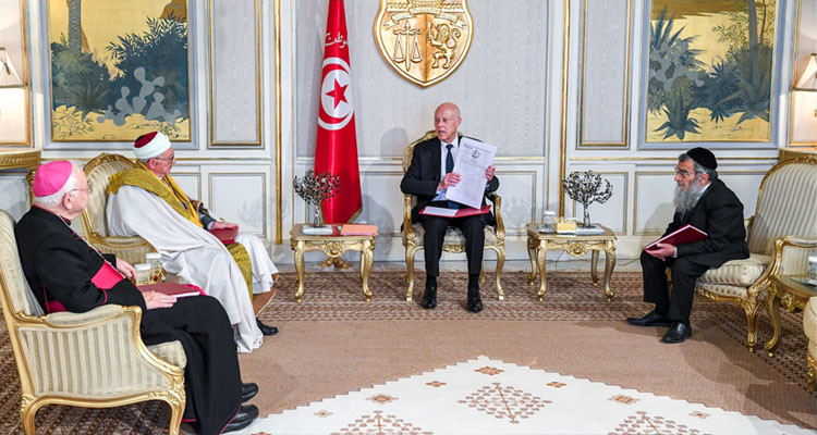رئيس الدولة يستقبل ممثلي الأديان السماوية الثلاثة بتونس 