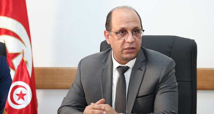 تحديد سن تقاعد الأعوان العاملين بمؤسسات التطهير ومعالجة النفايات 